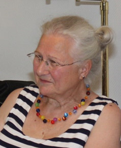 Astrid Eckardt pflegende Angehörige; leitet das Gruppenangebot „Live und in Farbe“ und ist als Begleiterin bei der Gruppe „Die
 Montagsfrauen“ aktiv
