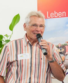 Eberhard Maskus leitet die „Radgruppe Minden“ und ist Spezialist für das „Einzelradfahren mit einer Begleitperson“