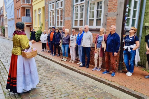 7ef6b10e-204c-406b-8bf7-dd025a7943ee 2